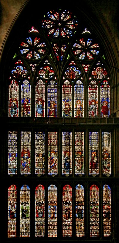 Vitrail du transept nord représentant le Couronnement de la Vierge, des Saints et des Apôtres - Thiebaut de Lixheim